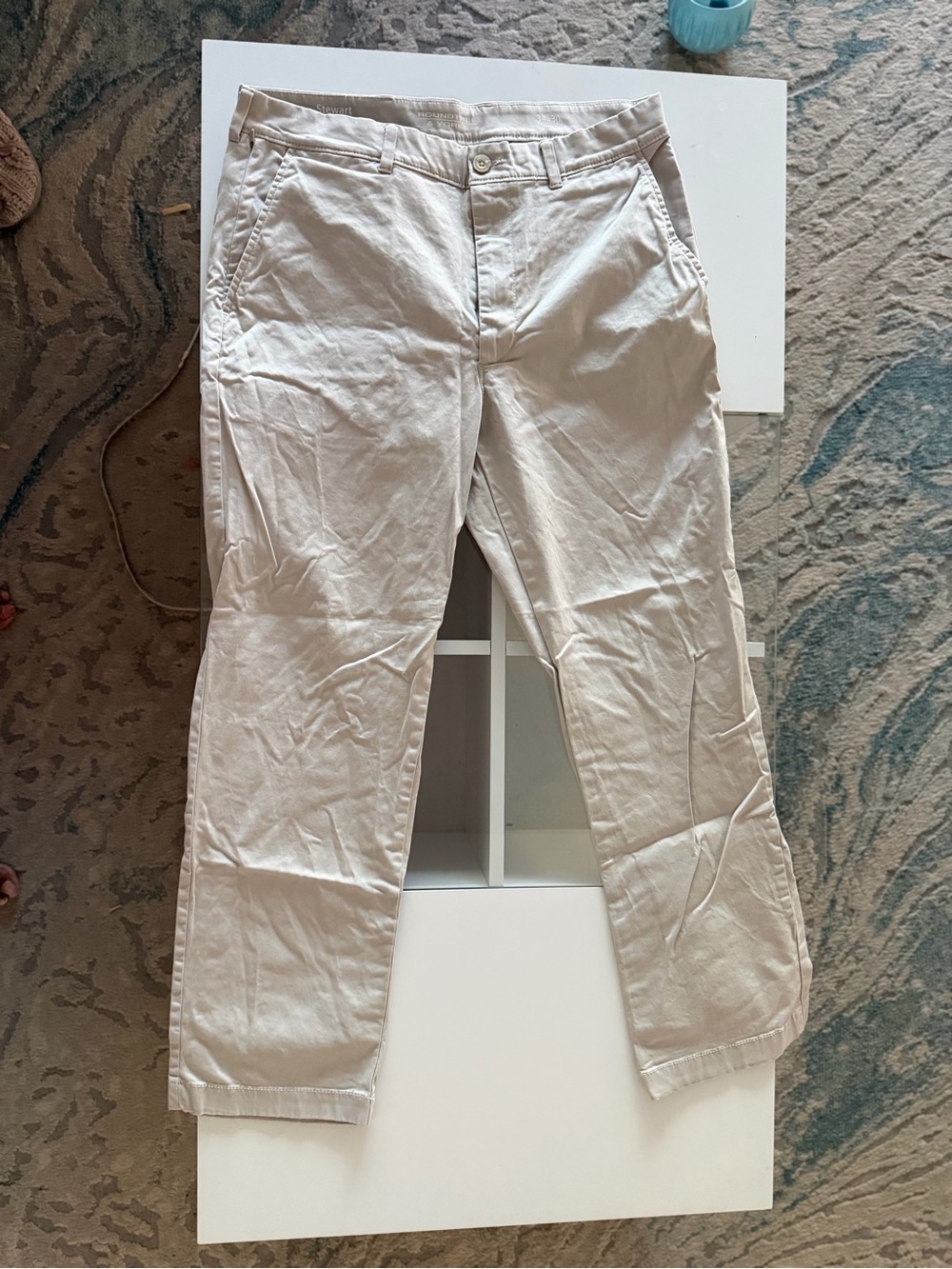 Roundtree & Yorke Men's Light Tan Chinos